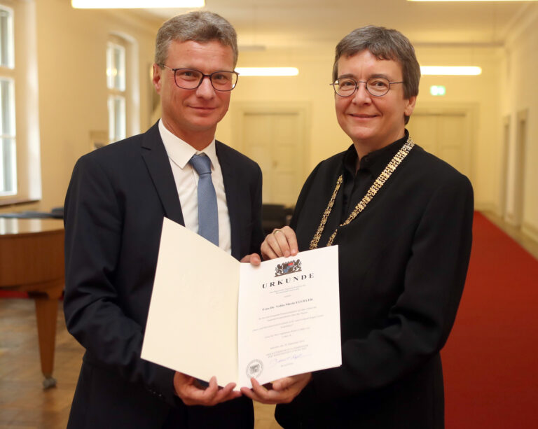 Preisverleihung für hervorragende Hochschulabschlüsse/Promotionen von Studentinnen der Ingenieurwissenschaften