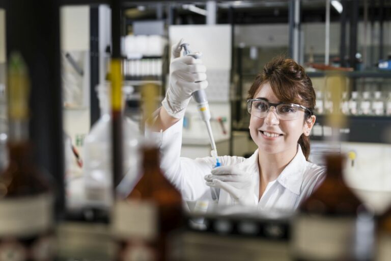 FAU weiterhin unter Top 200 weltweit