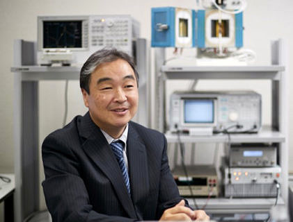 Zum Artikel "Werkstoffwissenschaftler Prof. Dr. Ken-ichi Kakimoto ist FAU-Botschafter"