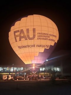 TF-Ballon bei Nacht