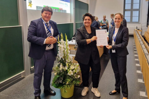 Zum Artikel "Dr. Irem Unalan receives Best Doctoral Thesis Award 2023 of the German Society for Biomaterials"