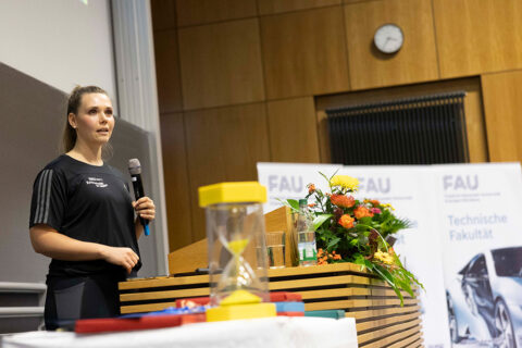 Promotionspreisträgerin Dr. Nadine Rücker (Bild: FAU/Giulia Iannicelli)