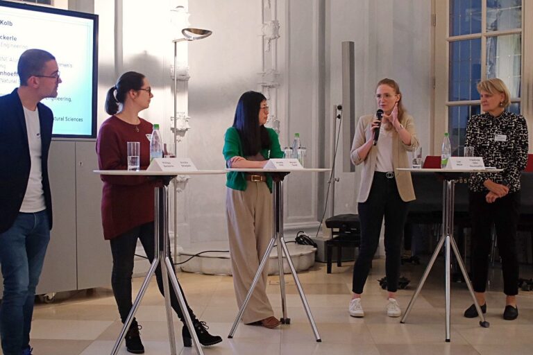 ARIADNEtechnat: Frauen in der Wissenschaft sichtbar machen