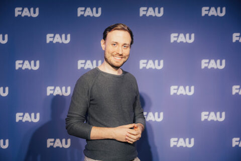 Zum Artikel "FAU-Lehrpreis: Auszeichnung für Tobias Baumeister"