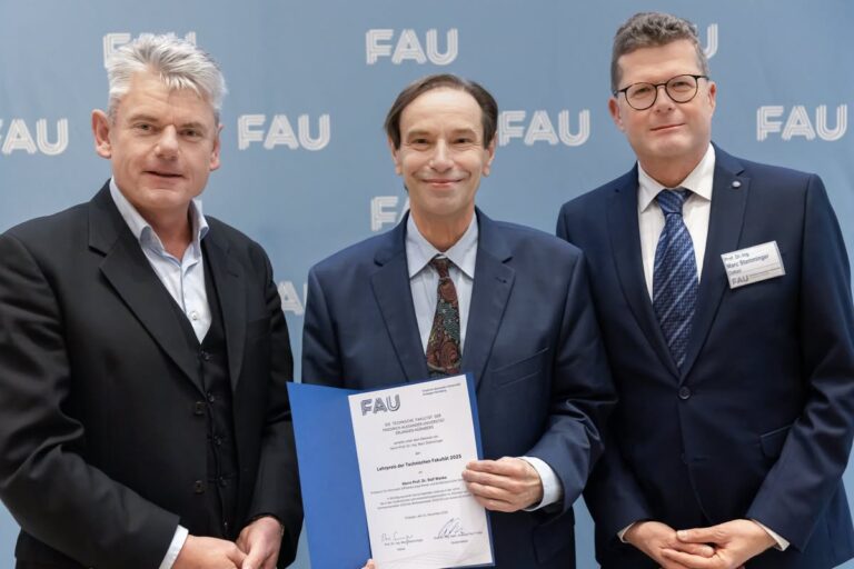 Lehrpreis der Technischen Fakultät an Prof. Dr. Rolf Wanka